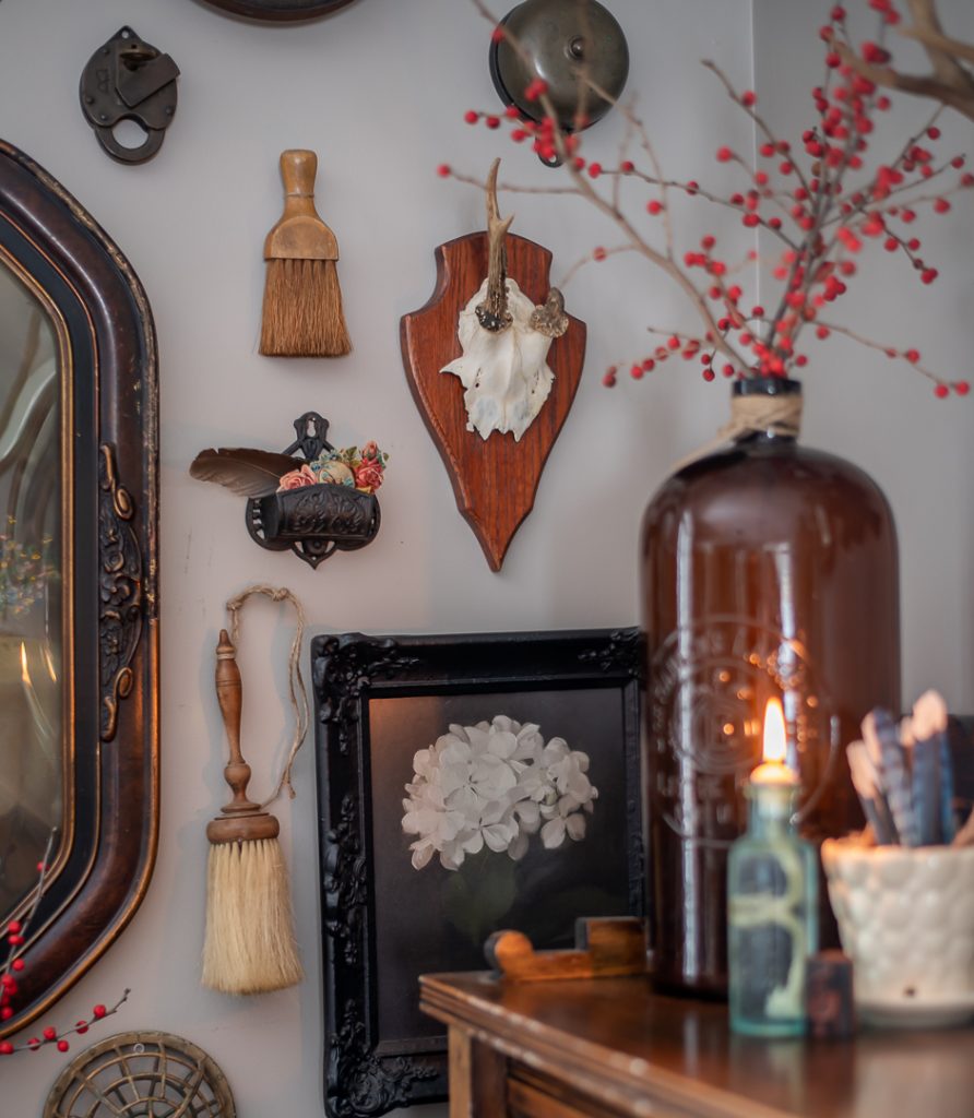 DIY Oil Lantern With Vintage Bottles 